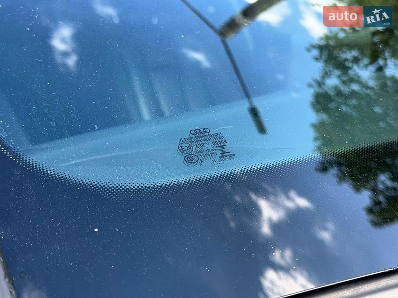 Седан Audi A4 2015 в Одесі
