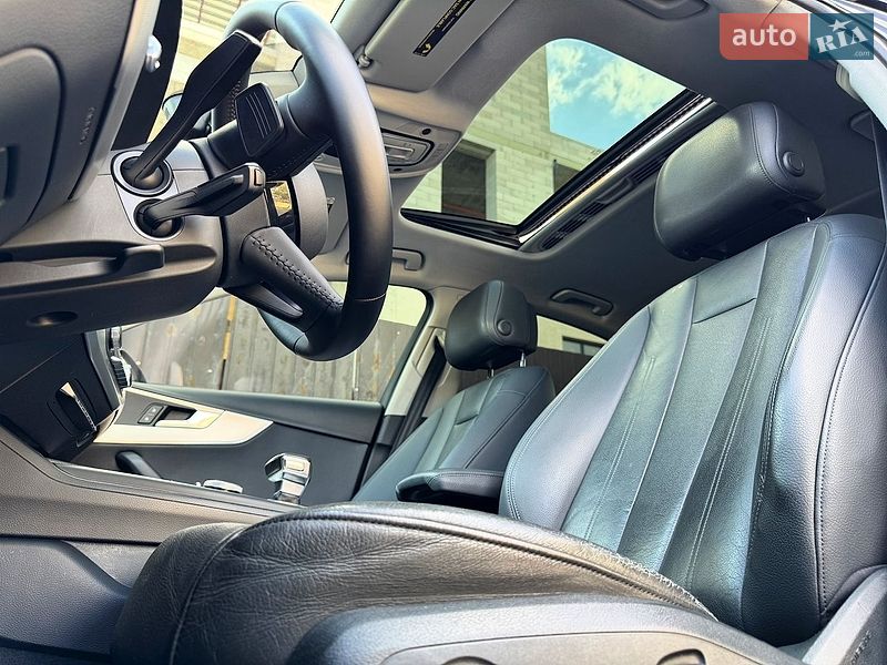 Седан Audi A4 2015 в Одесі