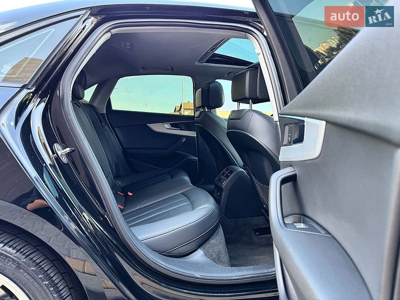 Седан Audi A4 2015 в Одесі
