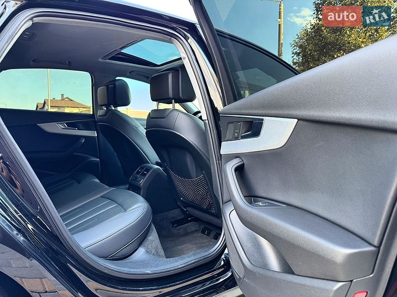 Седан Audi A4 2015 в Одесі