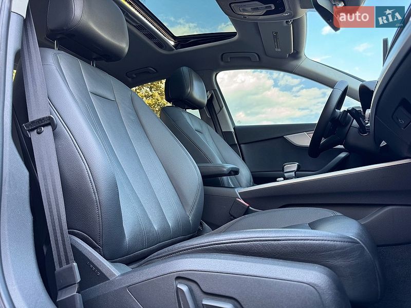 Седан Audi A4 2015 в Одесі