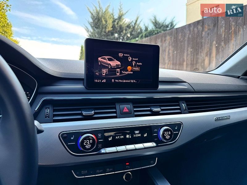 Седан Audi A4 2015 в Одесі