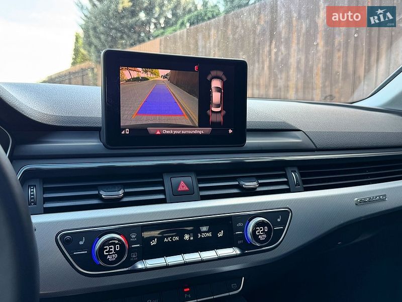 Седан Audi A4 2015 в Одесі