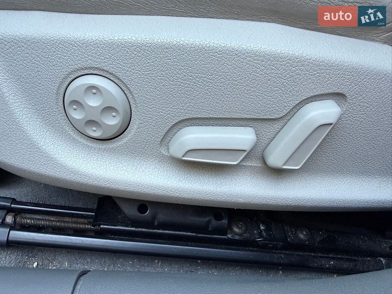 Универсал Audi A4 2011 в Киеве