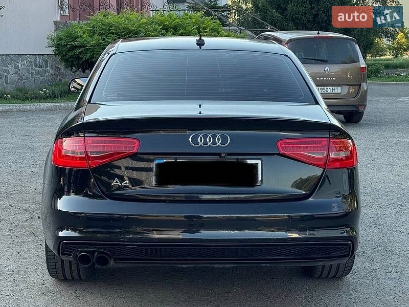 Седан Audi A4 2013 в Полтаві