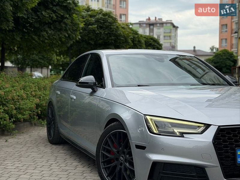 Седан Audi A4 2017 в Ивано-Франковске