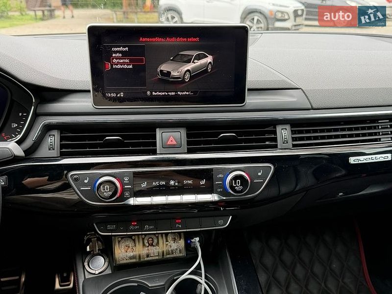 Седан Audi A4 2017 в Ивано-Франковске