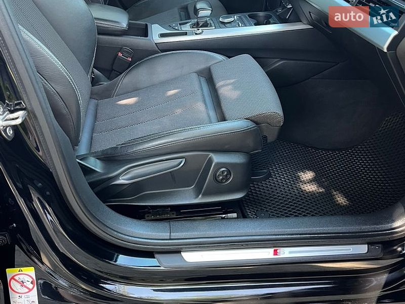Универсал Audi A4 2017 в Черновцах