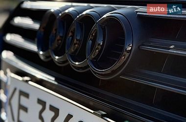 Седан Audi A4 2019 в Днепре