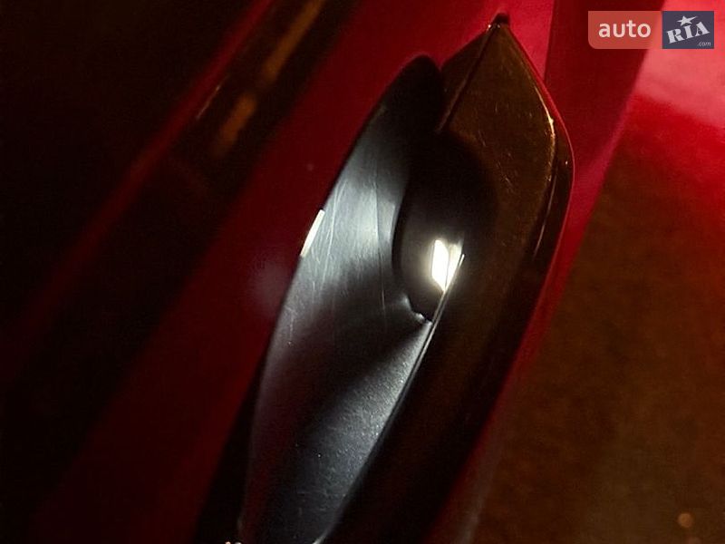 Седан Audi A4 2019 в Днепре