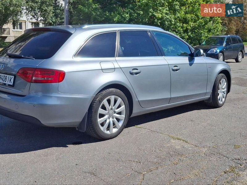 Универсал Audi A4 2010 в Кременчуге