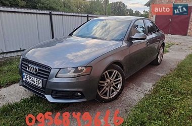 Седан Audi A4 2011 в Черновцах