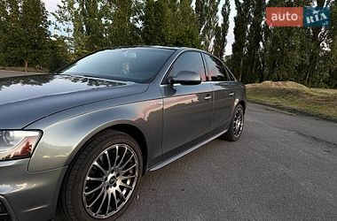 Седан Audi A4 2013 в Горішніх Плавнях