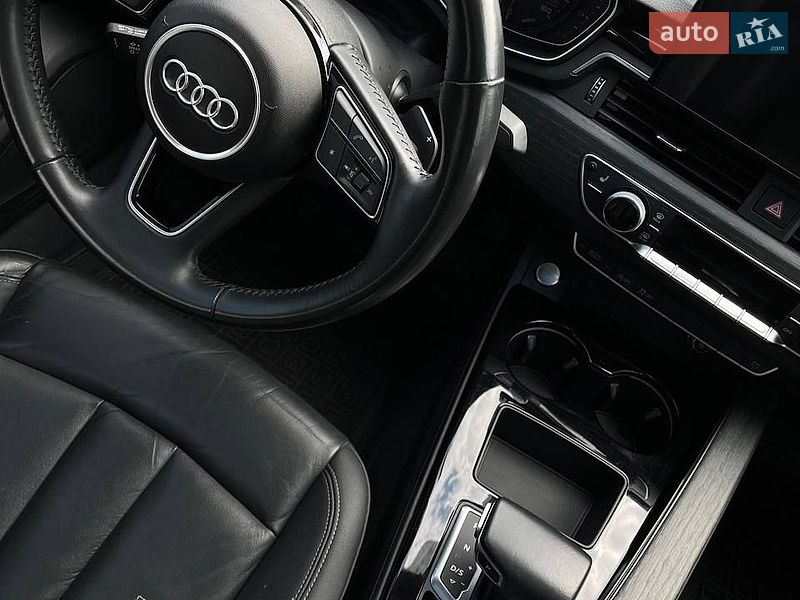 Седан Audi A4 2020 в Києві