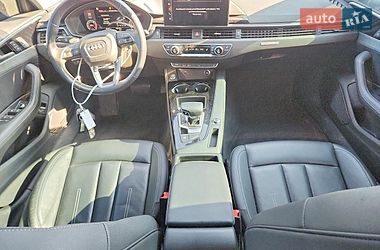 Седан Audi A4 2021 в Львове