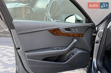 Седан Audi A4 2019 в Львове