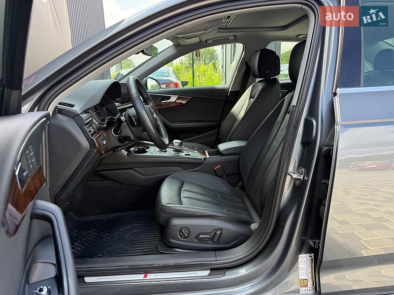 Седан Audi A4 2019 в Львове