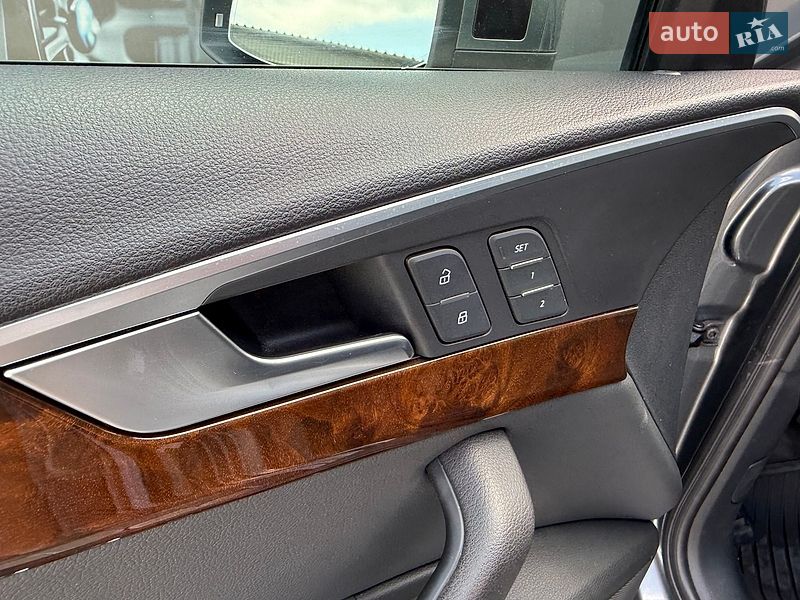 Седан Audi A4 2019 в Львові