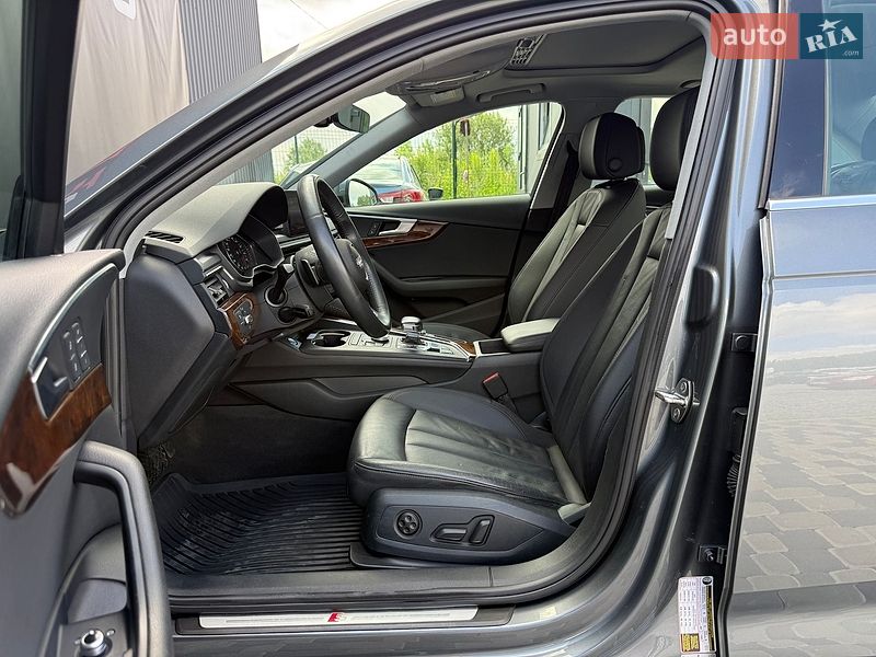 Седан Audi A4 2019 в Львове