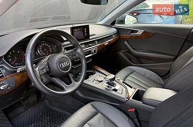 Седан Audi A4 2019 в Львове