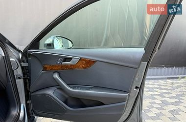 Седан Audi A4 2019 в Львові
