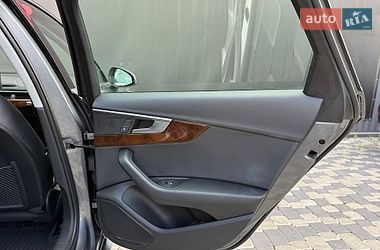Седан Audi A4 2019 в Львове