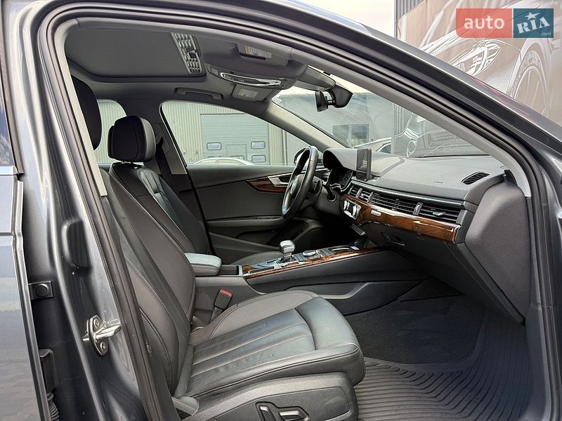 Седан Audi A4 2019 в Львове