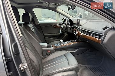 Седан Audi A4 2019 в Львове