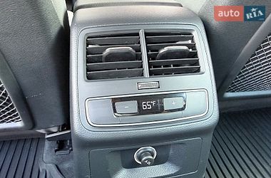 Седан Audi A4 2019 в Львове
