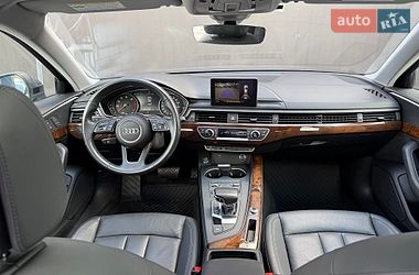 Седан Audi A4 2019 в Львове