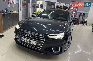 Седан Audi A4 2019 в Ужгороде