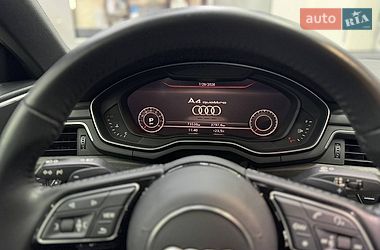 Седан Audi A4 2019 в Ужгороде