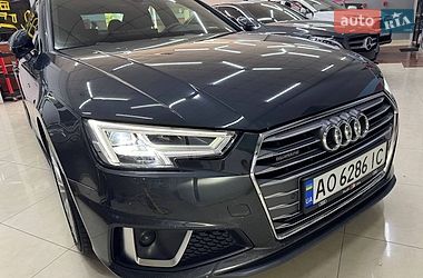 Седан Audi A4 2019 в Ужгороде
