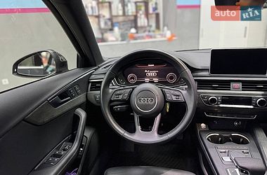 Седан Audi A4 2019 в Ужгороде