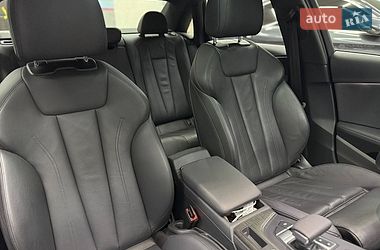 Седан Audi A4 2019 в Ужгороде