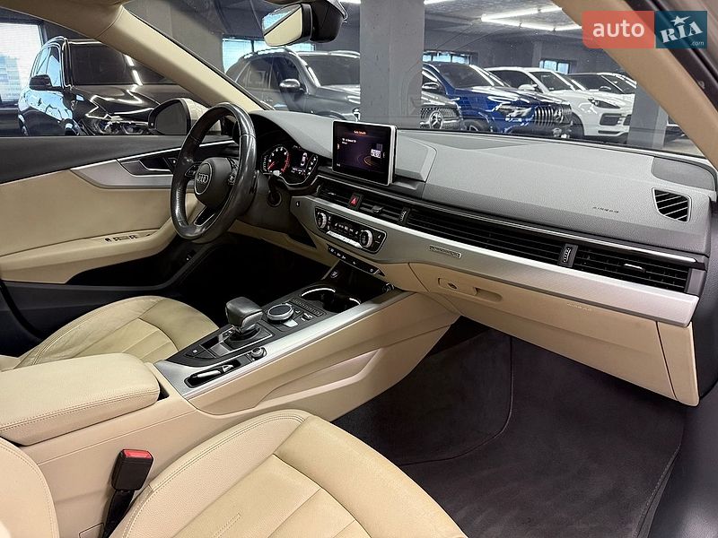 Седан Audi A4 2016 в Харкові