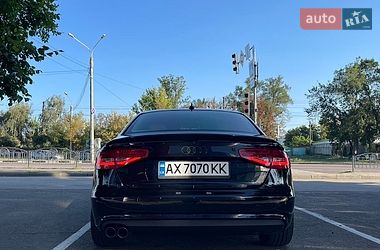 Седан Audi A4 2013 в Харкові