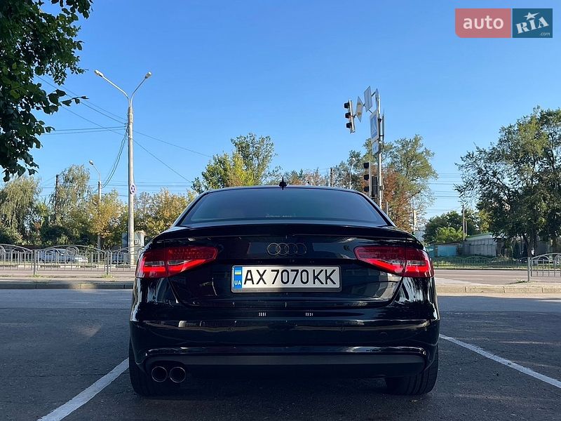 Седан Audi A4 2013 в Харкові