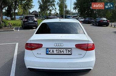 Седан Audi A4 2014 в Киеве