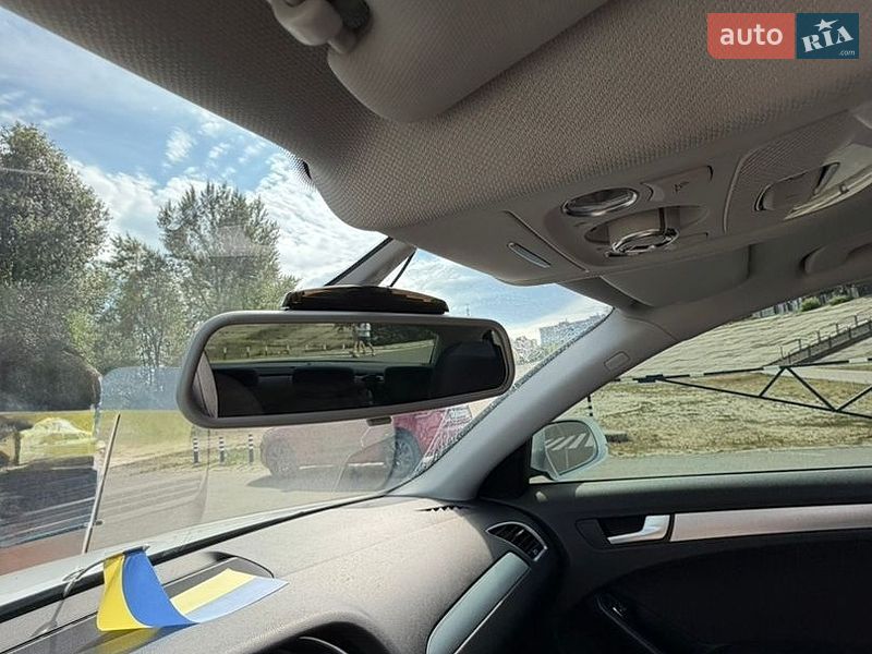 Седан Audi A4 2014 в Киеве