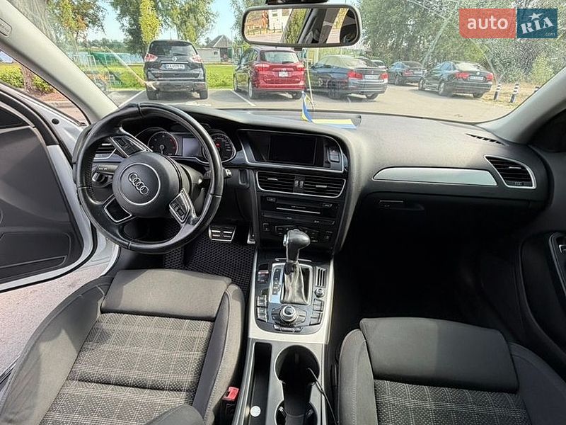 Седан Audi A4 2014 в Киеве