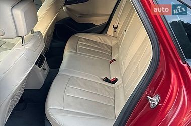 Седан Audi A4 2017 в Львові