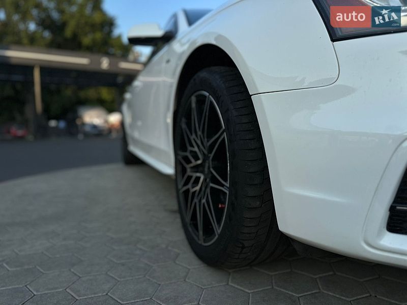 Седан Audi A4 2014 в Броварах