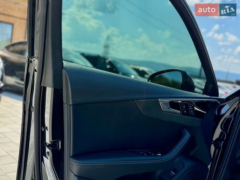 Седан Audi A4 2022 в Трускавце