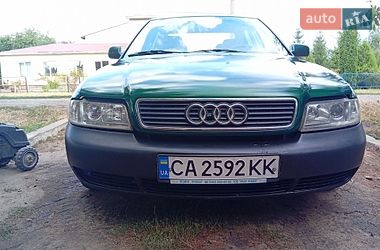 Седан Audi A4 1997 в Захарьевке