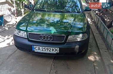 Седан Audi A4 1997 в Захарьевке