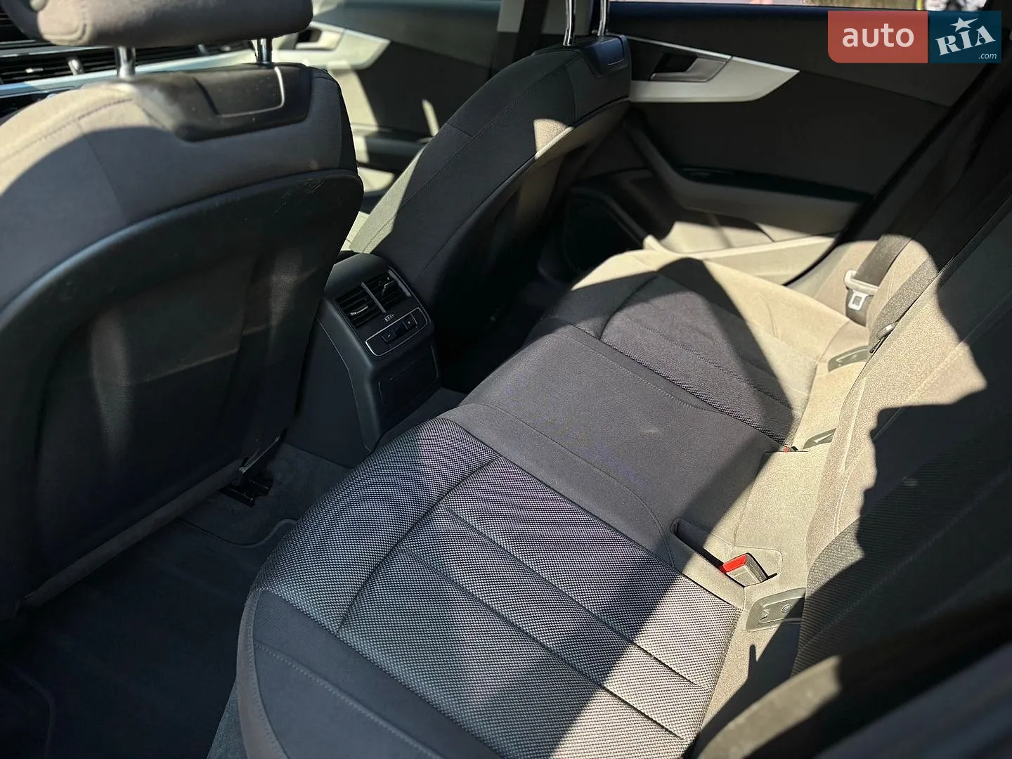 2017 Audi A4 - мініатюра 17