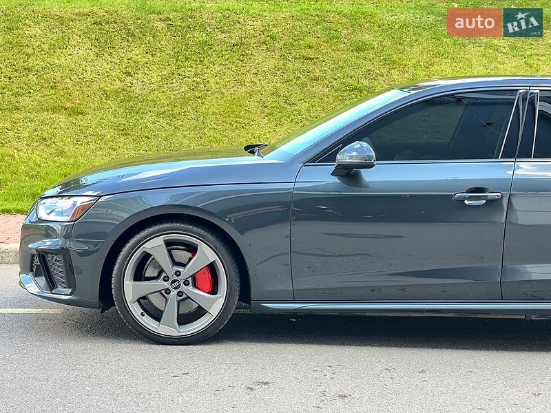 Седан Audi A4 2019 в Киеве