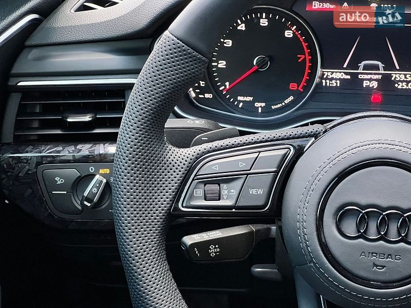 Седан Audi A4 2019 в Киеве