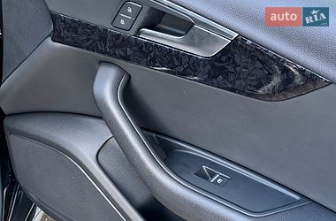 Седан Audi A4 2019 в Киеве
